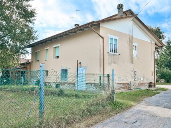 casa indipendente in vendita a San Giovanni in Marignano