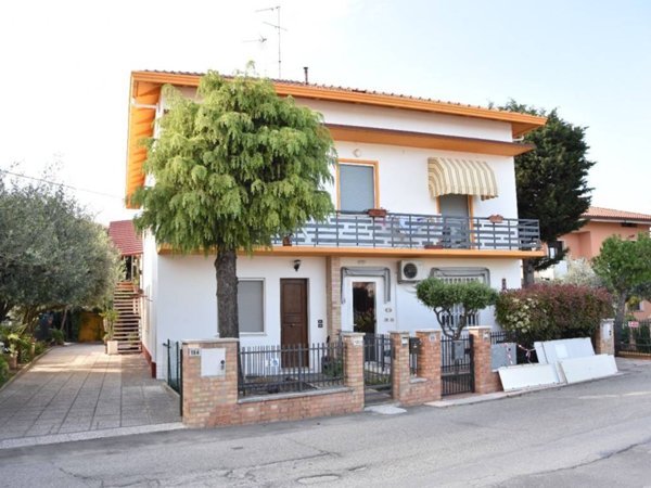 appartamento a San Giovanni in Marignano in zona Santa Maria in Pietrafitta