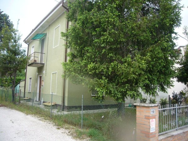 casa indipendente in vendita a San Giovanni in Marignano