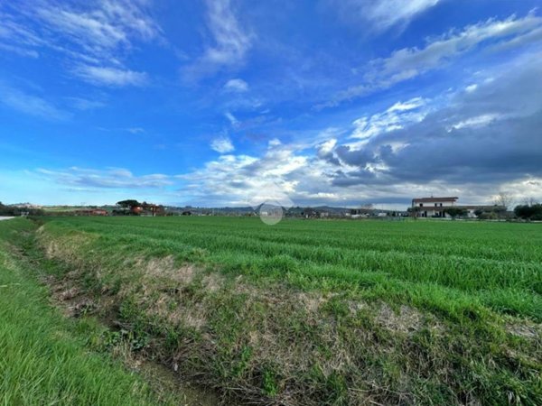 terreno in vendita a San Giovanni in Marignano