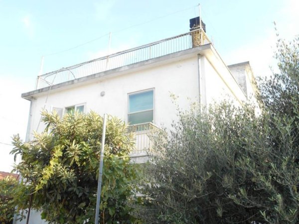 casa indipendente in vendita a Santarcangelo di Romagna