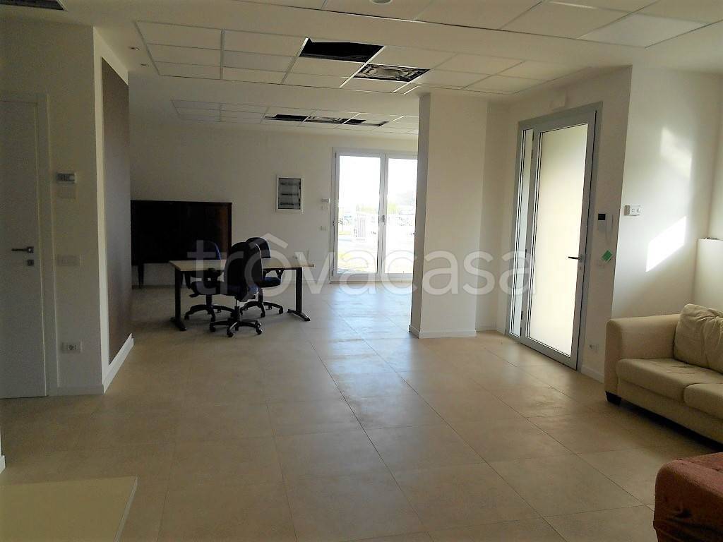 ufficio in vendita a Santarcangelo di Romagna