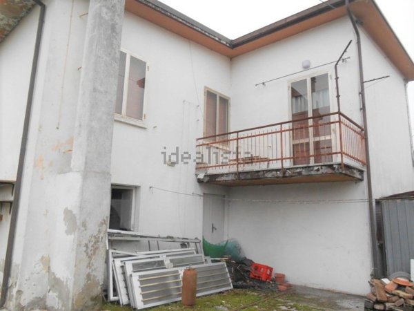 casa indipendente in vendita a Santarcangelo di Romagna in zona San Vito