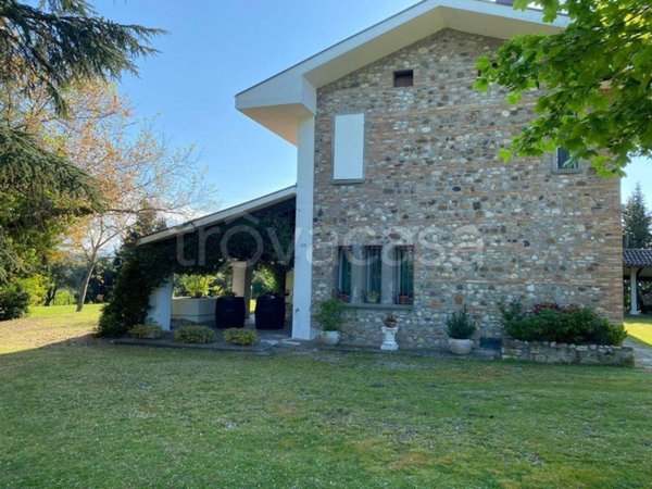 casa indipendente in vendita a Santarcangelo di Romagna
