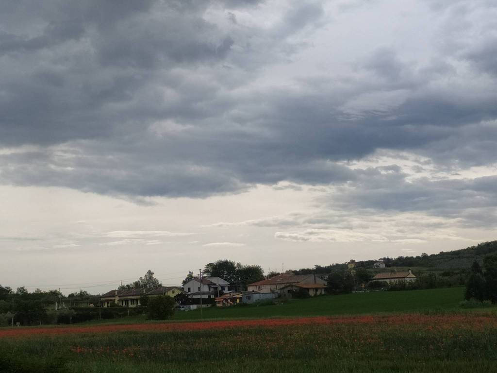 locale commerciale in vendita a Santarcangelo di Romagna in zona Sant'Ermete