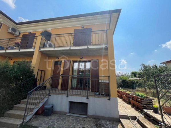 casa indipendente in vendita a Santarcangelo di Romagna in zona Canonica