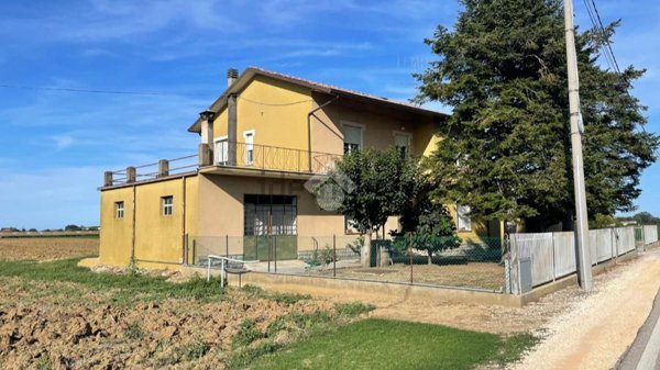 casa indipendente in vendita a Santarcangelo di Romagna