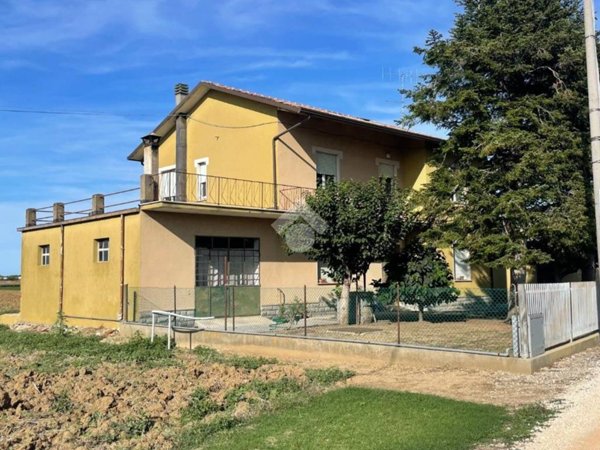 casa indipendente in vendita a Santarcangelo di Romagna
