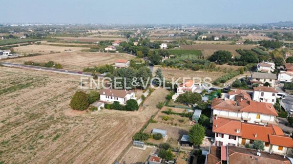 casa indipendente a Santarcangelo di Romagna in zona San Martino dei Mulini