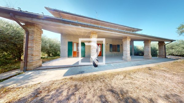 casa indipendente in vendita a Santarcangelo di Romagna in zona Montalbano