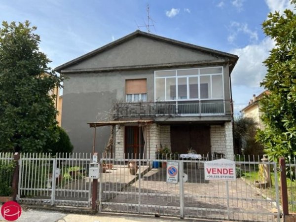 casa indipendente in vendita a Santarcangelo di Romagna
