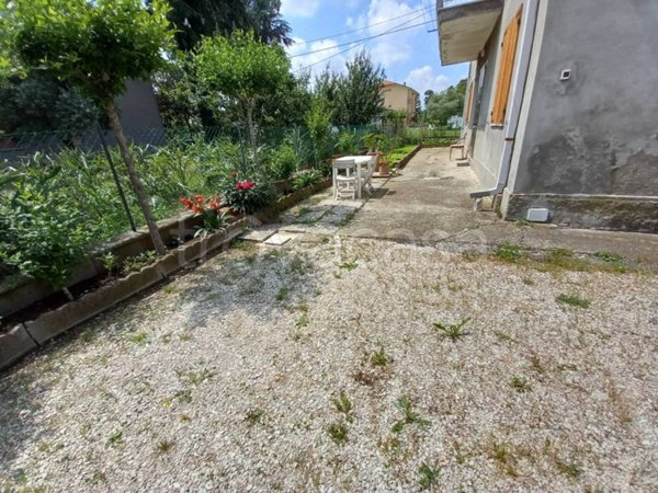 casa indipendente a Santarcangelo di Romagna in zona San Martino dei Mulini