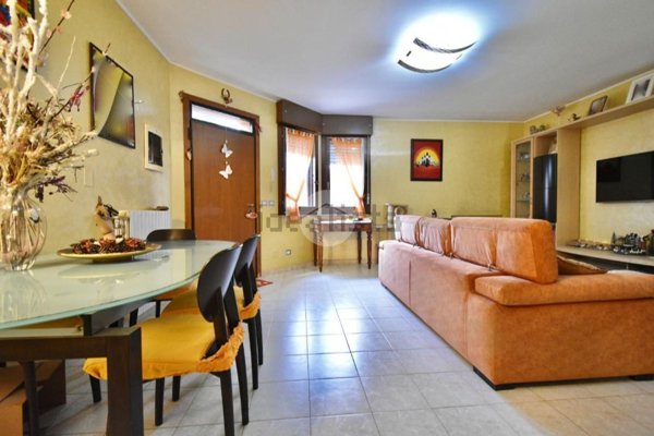 casa indipendente in vendita a Santarcangelo di Romagna