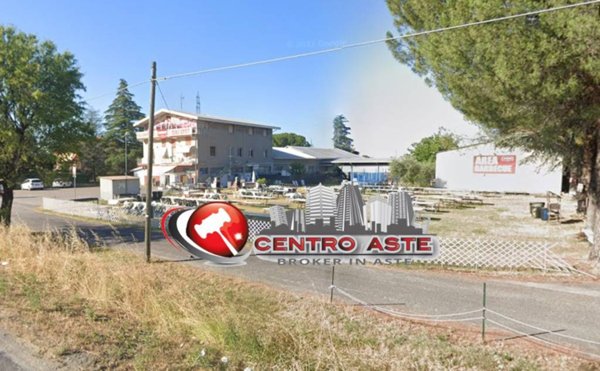 negozio in vendita a Santarcangelo di Romagna in zona San Martino dei Mulini