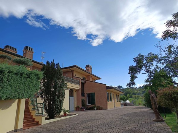 casa indipendente in vendita a Santarcangelo di Romagna