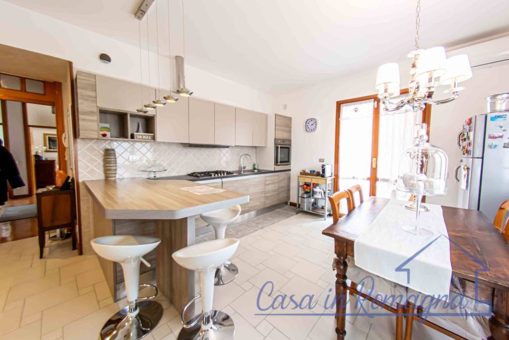 casa indipendente a Santarcangelo di Romagna in zona San Martino dei Mulini