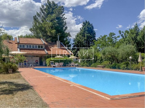 casa indipendente in vendita a Santarcangelo di Romagna