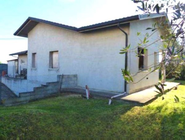 casa indipendente in vendita a Santarcangelo di Romagna