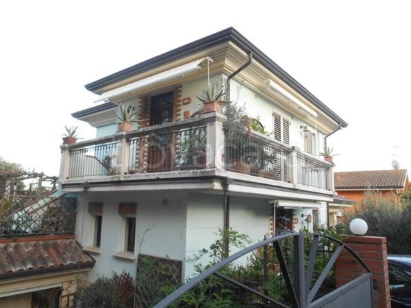 casa indipendente in vendita a Santarcangelo di Romagna