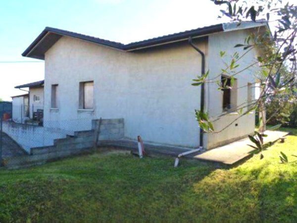 casa indipendente in vendita a Santarcangelo di Romagna