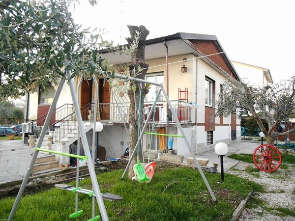 casa indipendente in vendita a Santarcangelo di Romagna
