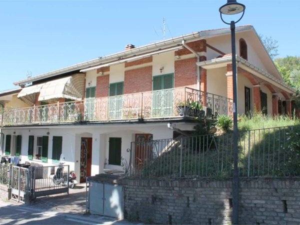 casa indipendente in vendita a Santarcangelo di Romagna