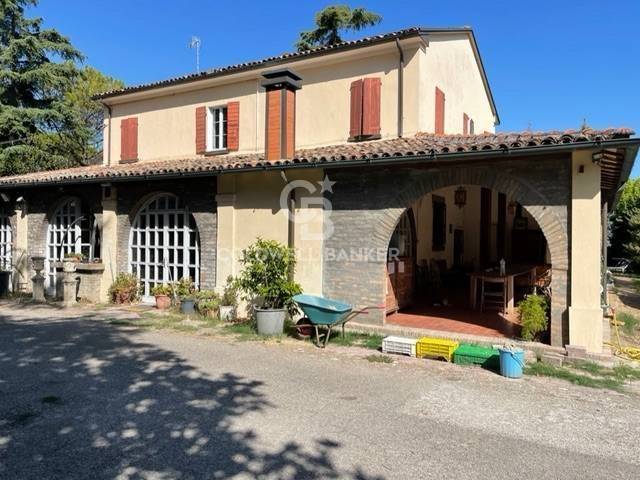 casa indipendente in vendita a Santarcangelo di Romagna