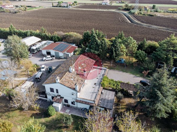 casa indipendente in vendita a Santarcangelo di Romagna