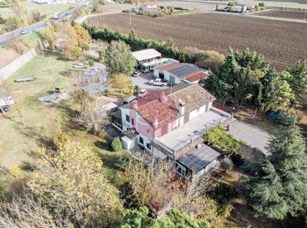 casa indipendente in vendita a Santarcangelo di Romagna