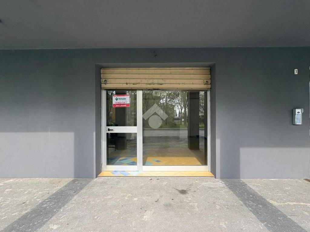 negozio in vendita a Santarcangelo di Romagna