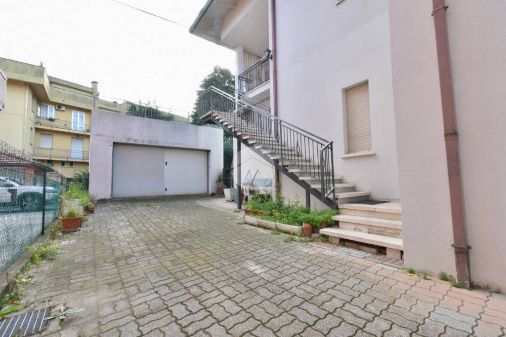 casa indipendente in vendita a Santarcangelo di Romagna