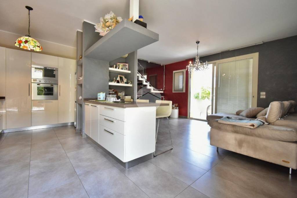 casa indipendente in vendita a Santarcangelo di Romagna