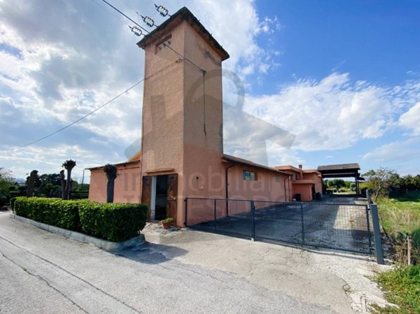 casa indipendente in vendita a Santarcangelo di Romagna