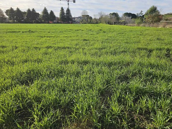 terreno edificabile in vendita a Santarcangelo di Romagna