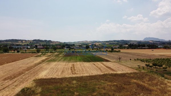 terreno edificabile in vendita a Santarcangelo di Romagna