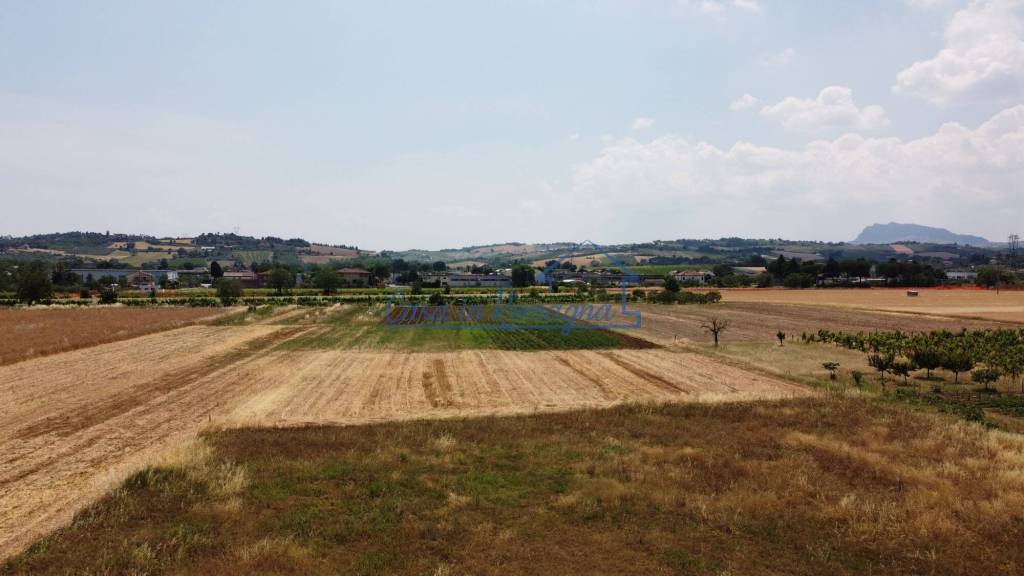terreno edificabile in vendita a Santarcangelo di Romagna