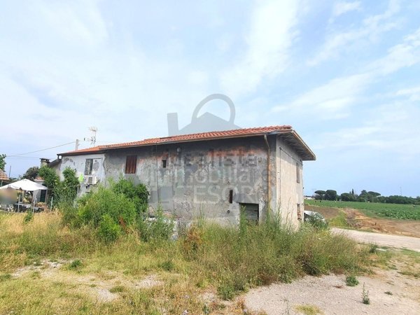 quadrivano in vendita a Santarcangelo di Romagna in zona San Vito