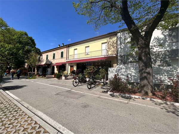 locale commerciale in vendita a Santarcangelo di Romagna