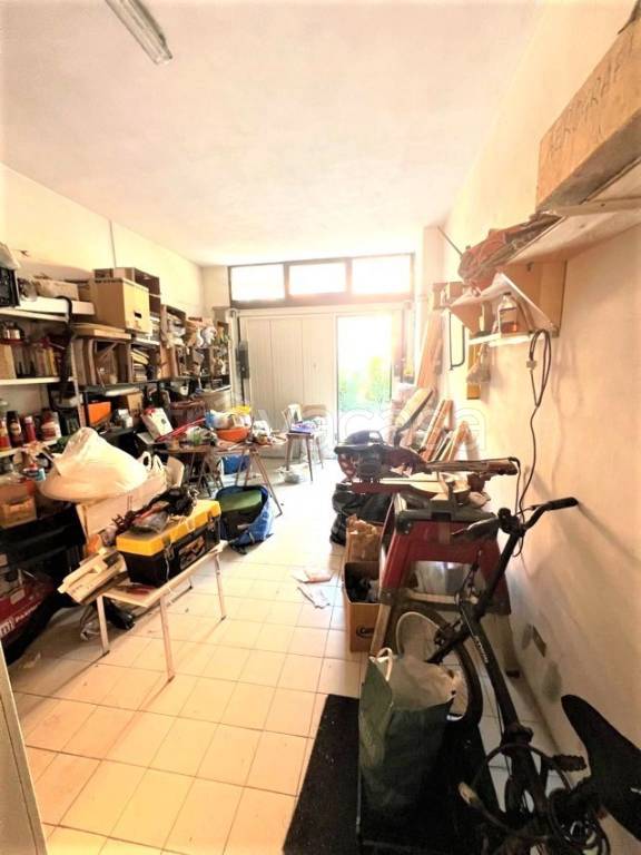 locale commerciale in vendita a Santarcangelo di Romagna