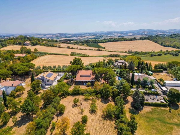casa indipendente in vendita a Santarcangelo di Romagna