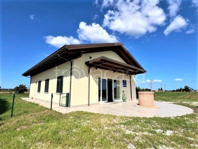 locale commerciale in vendita a Santarcangelo di Romagna