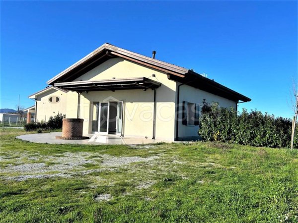 locale commerciale in vendita a Santarcangelo di Romagna