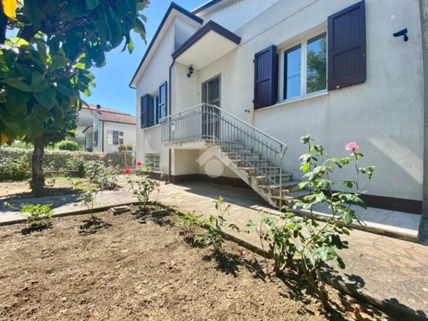 casa indipendente in vendita a Santarcangelo di Romagna