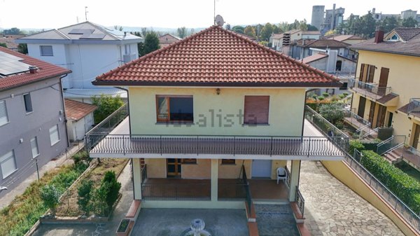 casa indipendente in vendita a Santarcangelo di Romagna in zona San Michele