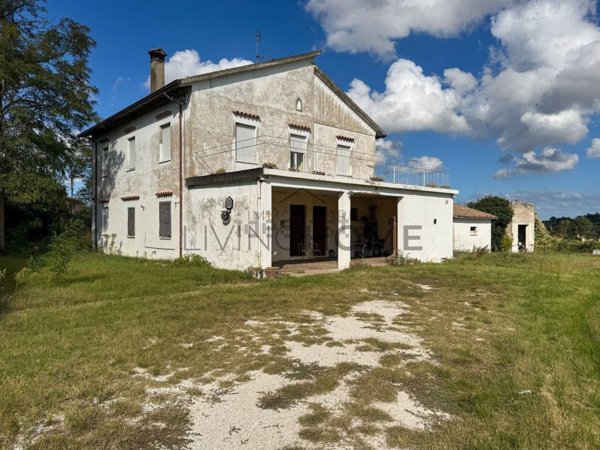 casa indipendente in vendita a Santarcangelo di Romagna