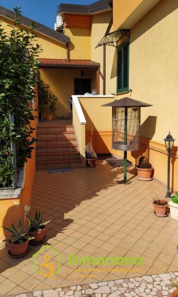 casa indipendente in vendita a Santarcangelo di Romagna