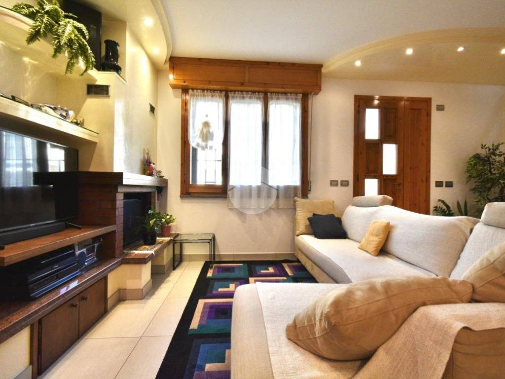 casa indipendente in vendita a Santarcangelo di Romagna