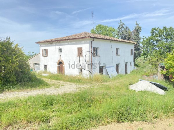 casa indipendente in vendita a Santarcangelo di Romagna in zona Sant'Ermete