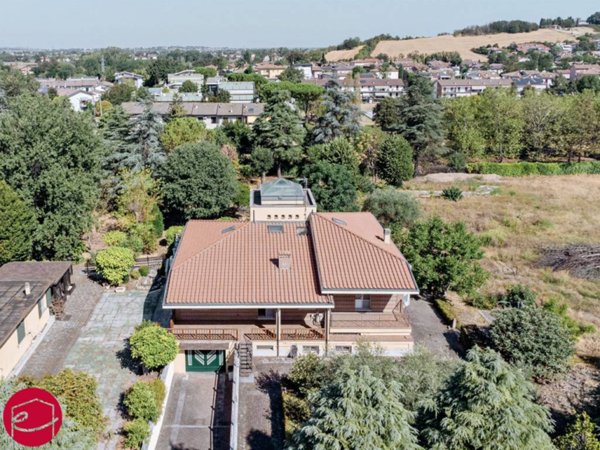 casa indipendente in vendita a Santarcangelo di Romagna