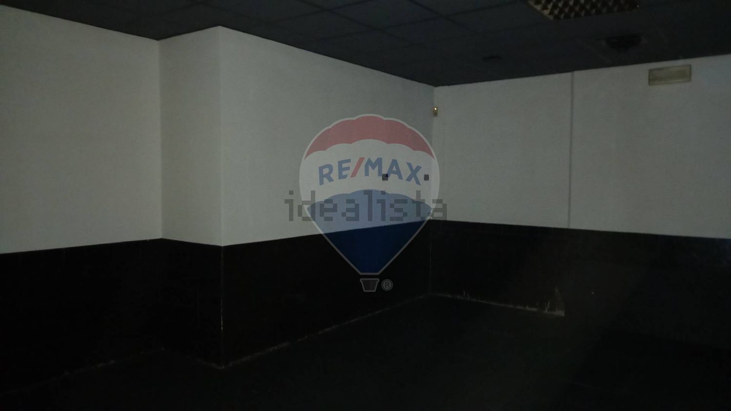 locale commerciale in vendita a Santarcangelo di Romagna